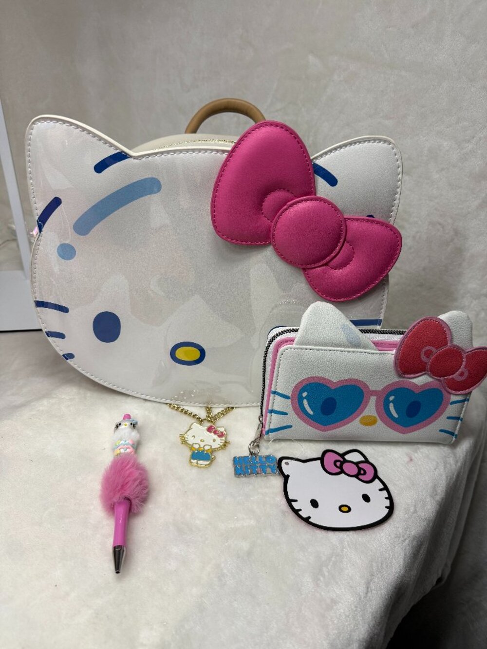 Hello Kitty Her Universe Backpack + Sanrio Charms + New Wallet + DIY Pen Bundle